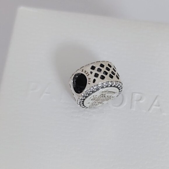 Pandora Disney Charm Minnie Mouse - Epcot Flower & Garden Festival Bead S925 ALE - Picture 4 of 5